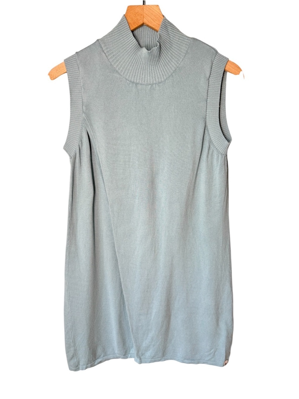 LEVELWEAR  Verve Sleeveless Sky Blue Crossover Front Sporty Sweater Tunic Sz L